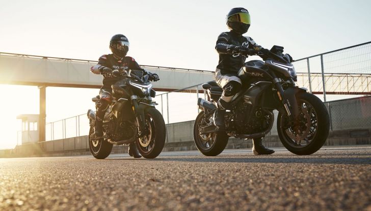 CF Moto presenta la 800NK Sport e la 800NK Advanced - Foto 12 di 14