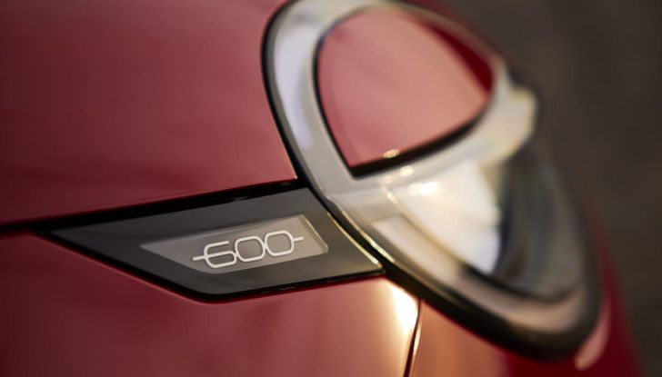 Fiat 600 Hybrid: allestimenti, motori e prezzi - Foto 39 di 45