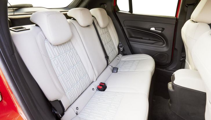 Fiat 600 Hybrid: allestimenti, motori e prezzi - Foto 18 di 45