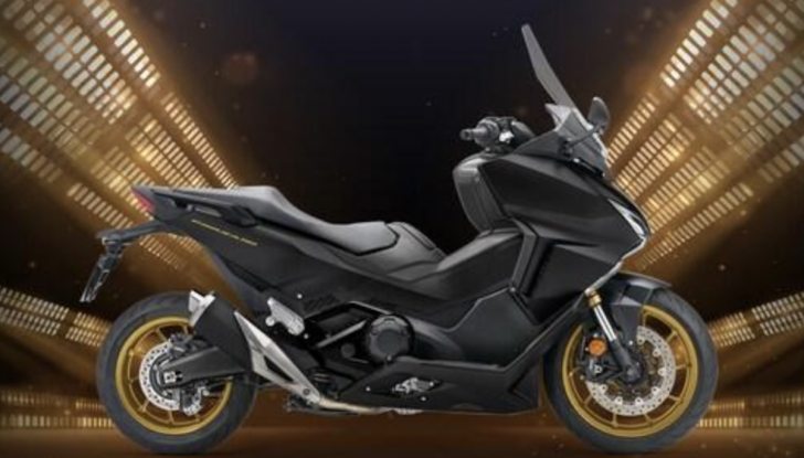 Honda Forza 750 e X-ADV 2024: nuove colorazioni per le Special Edition - Foto 1 di 9