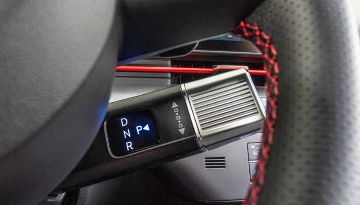 Nuova Hyundai Kona Full Hybrid provata su strada - Foto 10 di 20