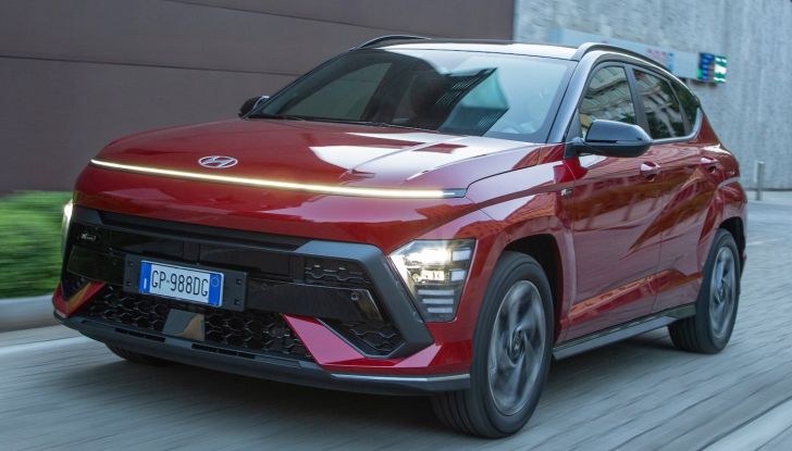 Nuova Hyundai Kona Full Hybrid provata su strada - Foto 2 di 20