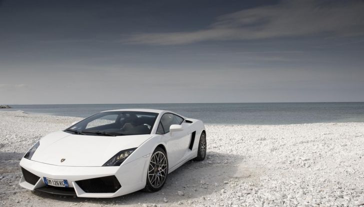 Lamborghini Gallardo: la prima V10 di serie del brand compie 20 anni - Foto 11 di 54