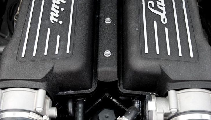 Lamborghini Gallardo: la prima V10 di serie del brand compie 20 anni - Foto 10 di 54