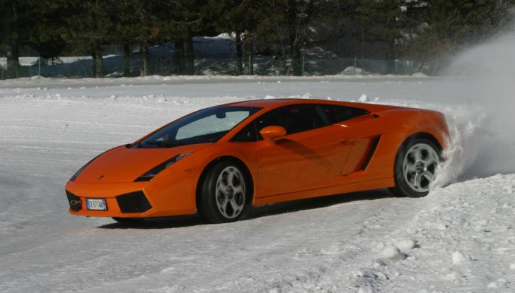Lamborghini Gallardo: la prima V10 di serie del brand compie 20 anni - Foto 6 di 54