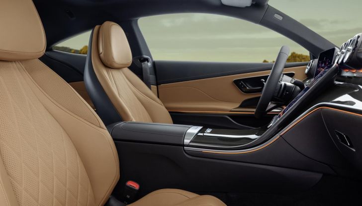 Mercedes CLE 2024: motori e dettagli della nuova coupé tedesca - Foto 13 di 60