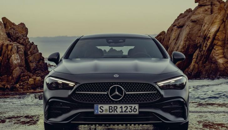 Mercedes CLE 2024: motori e dettagli della nuova coupé tedesca - Foto 23 di 60