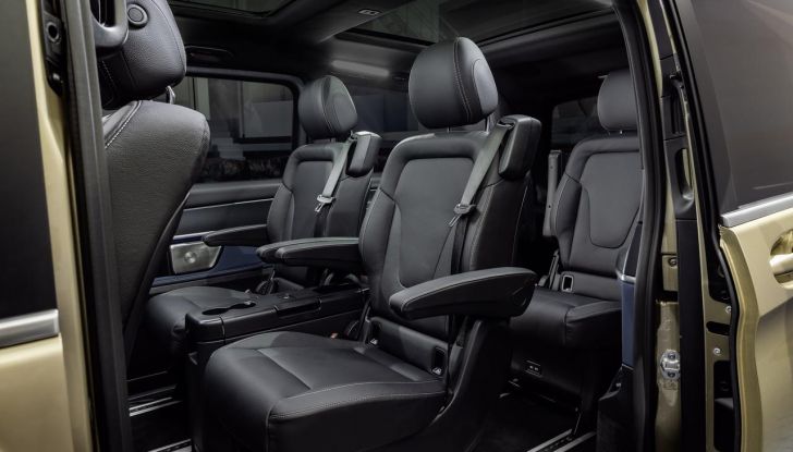Mercedes Classe V 2024: debutta il nuovo restyling del van tedesco - Foto 46 di 122