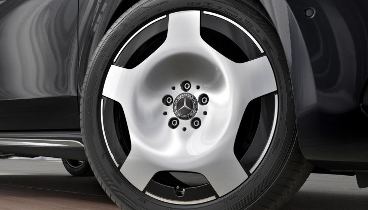 Mercedes Classe V 2024: debutta il nuovo restyling del van tedesco - Foto 16 di 122