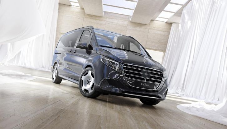 Mercedes Classe V 2024: debutta il nuovo restyling del van tedesco - Foto 3 di 122