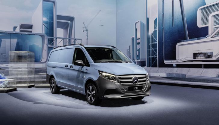 Mercedes Classe V 2024: debutta il nuovo restyling del van tedesco - Foto 82 di 122