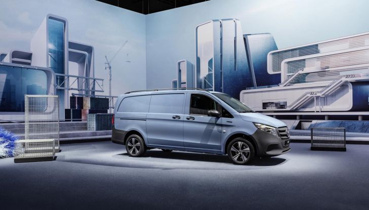 Mercedes Classe V 2024: debutta il nuovo restyling del van tedesco - Foto 86 di 122