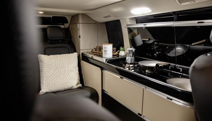 Mercedes Classe V 2024: debutta il nuovo restyling del van tedesco - Foto 75 di 122