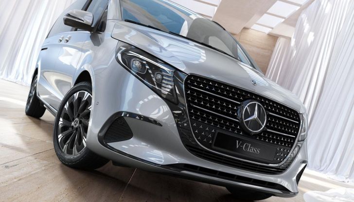 Mercedes Classe V 2024: debutta il nuovo restyling del van tedesco - Foto 7 di 122