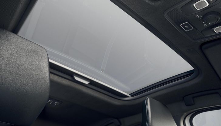 Nuovo Renault Arkana: il SUV coupé si aggiorna per rimanere al passo coi tempi - Foto 9 di 28