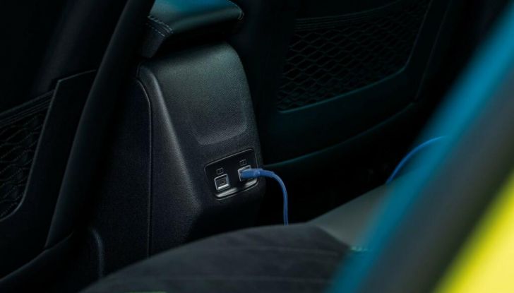 Peugeot E-208 2025: nuovo aggiornamento, autonomia elettrica fino a 433 km - Foto 29 di 50