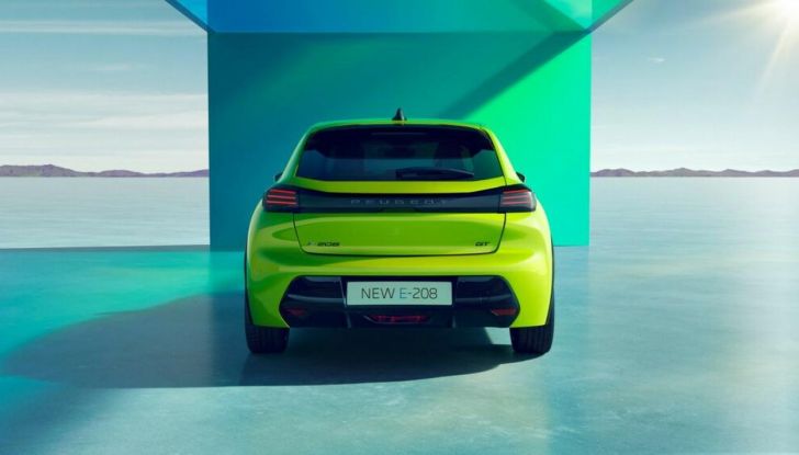 Peugeot E-208 2025: nuovo aggiornamento, autonomia elettrica fino a 433 km - Foto 10 di 50