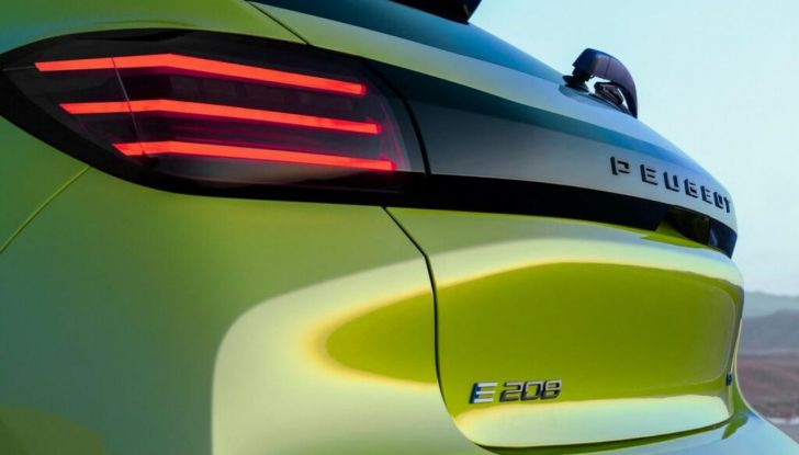 Peugeot E-208 2025: nuovo aggiornamento, autonomia elettrica fino a 433 km - Foto 40 di 50