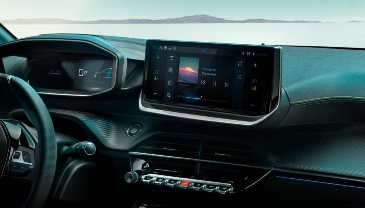 Peugeot E-208 2025: nuovo aggiornamento, autonomia elettrica fino a 433 km - Foto 32 di 50