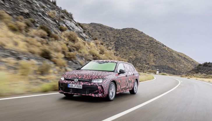 Nuova Volkswagen Passat Variant: ultimi test su strada per la prossima generazione - Foto 8 di 9