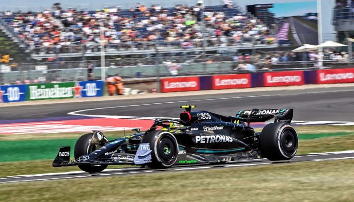 F1 2023, GP Gran Bretagna: Verstappen vola in pole, McLaren insegue - Foto 7 di 10