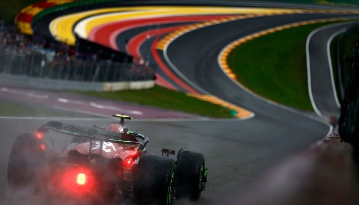 F1 2023, GP Belgio: Verstappen vince la sprint race, Piastri secondo - Foto 9 di 10