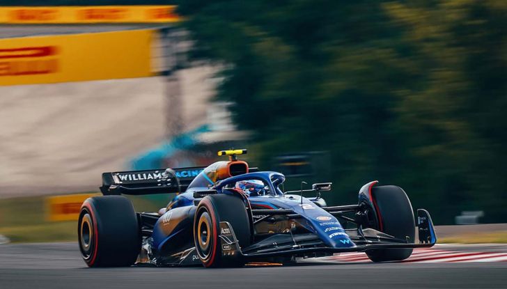 F1 2023, GP Ungheria: strepitosa pole position di Hamilton e Mercedes - Foto 2 di 10