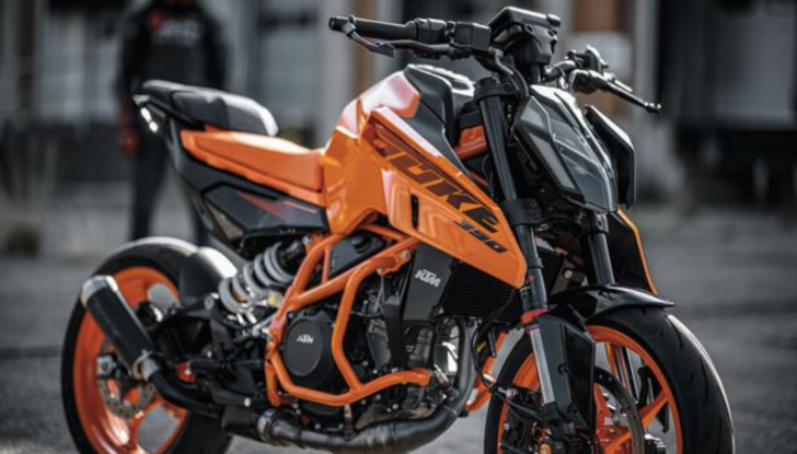 KTM presenta le nuove 125 e 390 Duke 2024 - Foto 10 di 15