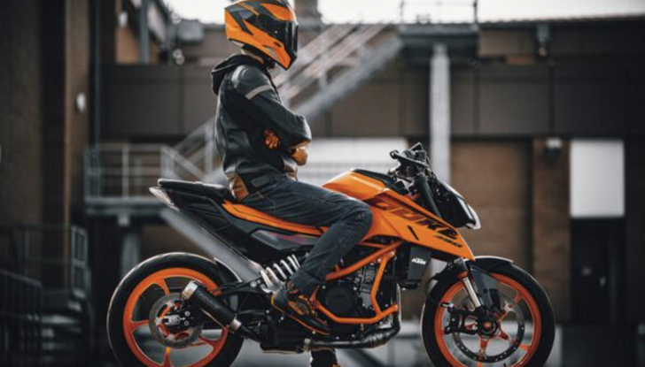 Moto e scooter 125 cc in autostrada e tangenziali: primo “sì” alla circolazione - Foto 9 di 15