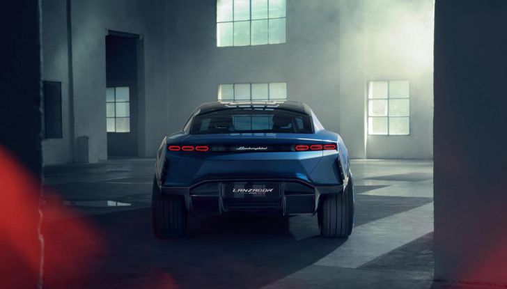 Lamborghini Lanzador: svelato il primo veicolo 100% elettrico del brand - Foto 18 di 69