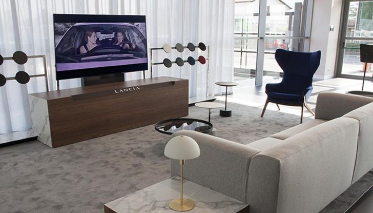 Lancia: 40 concessionarie italiane hanno già adottato la nuova corporate identity - Foto 6 di 18