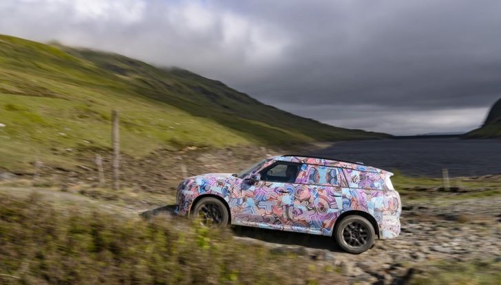 Mini Countryman 2024 prototipo Highlands scozzesi