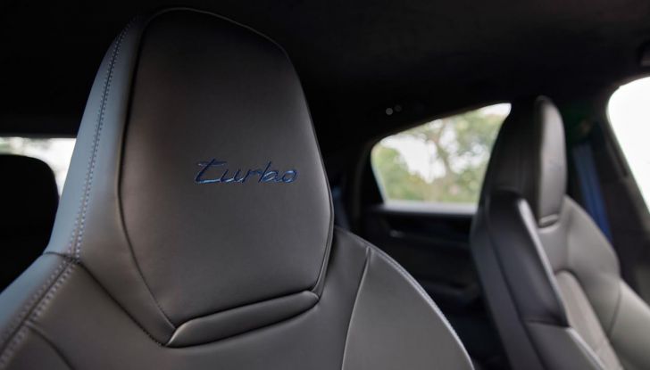 Porsche Cayenne Turbo E-Hybrid: svelata la Cayenne più potente di sempre - Foto 10 di 34