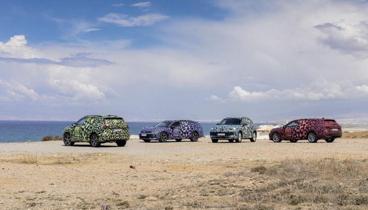 Volkswagen Passat 2024: caratteristiche, allestimenti e prezzi per il mercato italiano - Foto 68 di 115