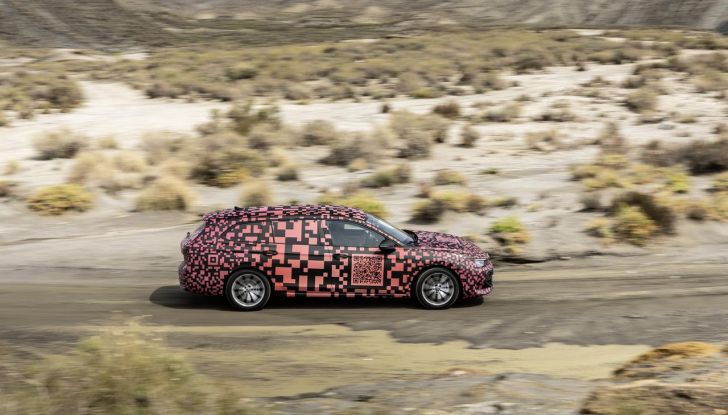 Volkswagen Passat 2024: caratteristiche, allestimenti e prezzi per il mercato italiano - Foto 45 di 115