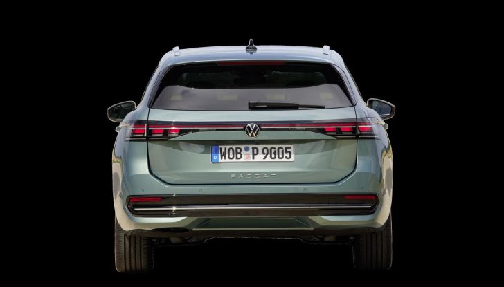 Volkswagen Passat 2024: caratteristiche, allestimenti e prezzi per il mercato italiano - Foto 113 di 115
