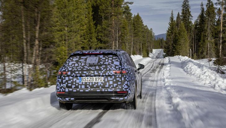 Volkswagen Passat 2024: caratteristiche, allestimenti e prezzi per il mercato italiano - Foto 13 di 115