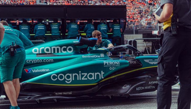 F1 2023, GP Paesi Bassi: Verstappen vola in pole position, Norris secondo - Foto 3 di 10