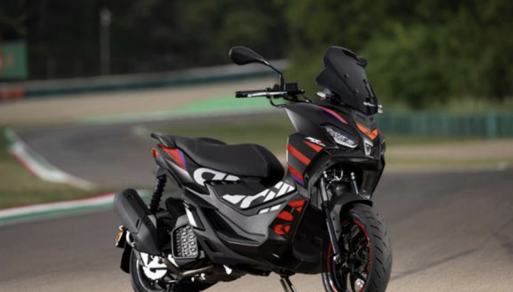 Aprilia SR GT: arriva la speciale versione Replica - Foto 1 di 10