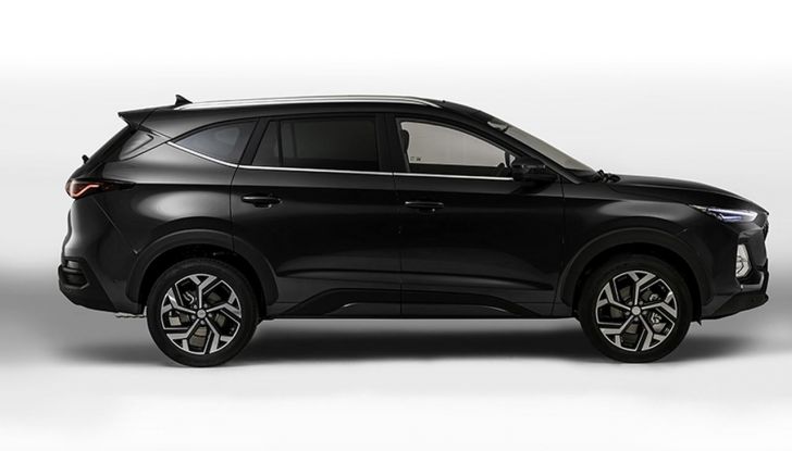 EVO7: debutta in Italia il nuovo SUV a sette posti - Foto 5 di 22