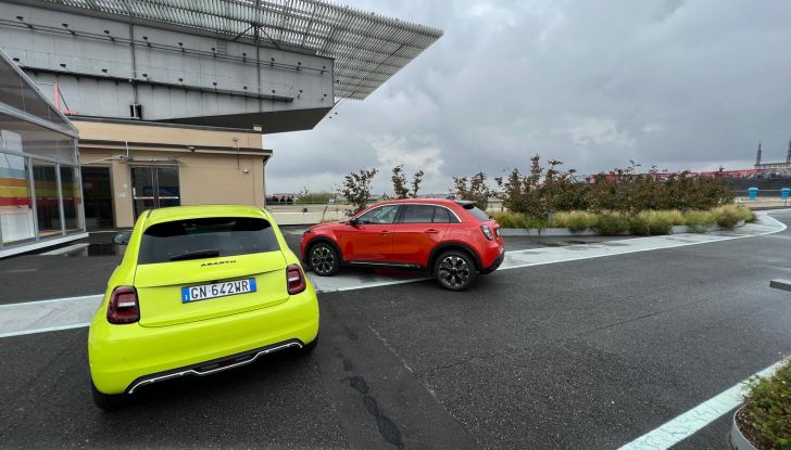 Fiat 600e prova su strada, autonomia e prezzi da 30.549 euro - Foto 21 di 100