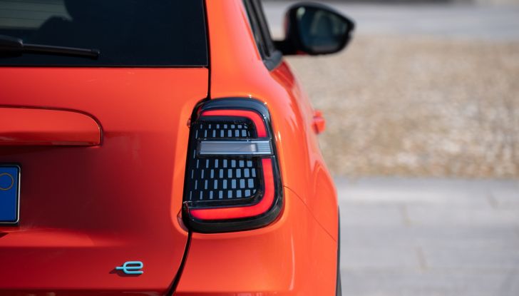 Fiat 600e prova su strada, autonomia e prezzi da 30.549 euro - Foto 54 di 100