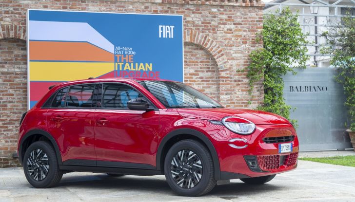 Fiat 600e prova su strada, autonomia e prezzi da 30.549 euro - Foto 8 di 100