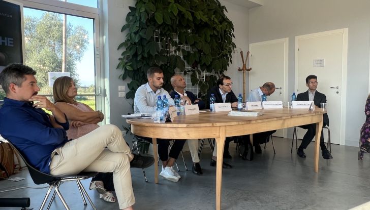 Bollicine Elettriche, il turismo sostenibile sempre più protagonista - Foto 4 di 11