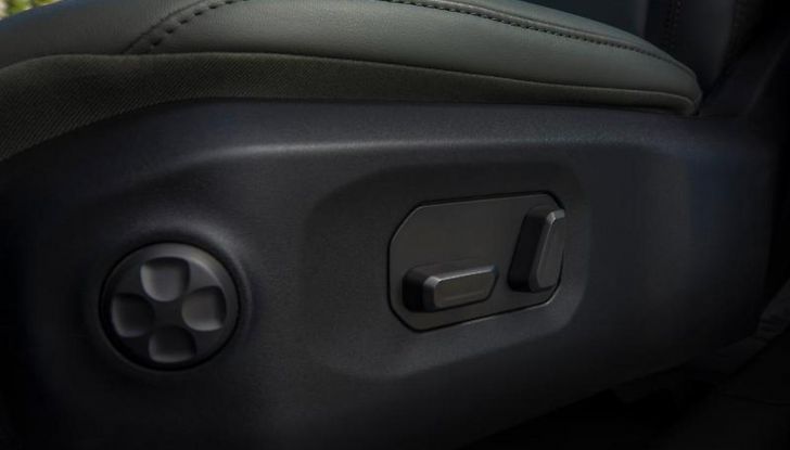 Jeep Gladiator 2024: il pick-up si aggiorna con l’arrivo del nuovo restyling - Foto 82 di 103