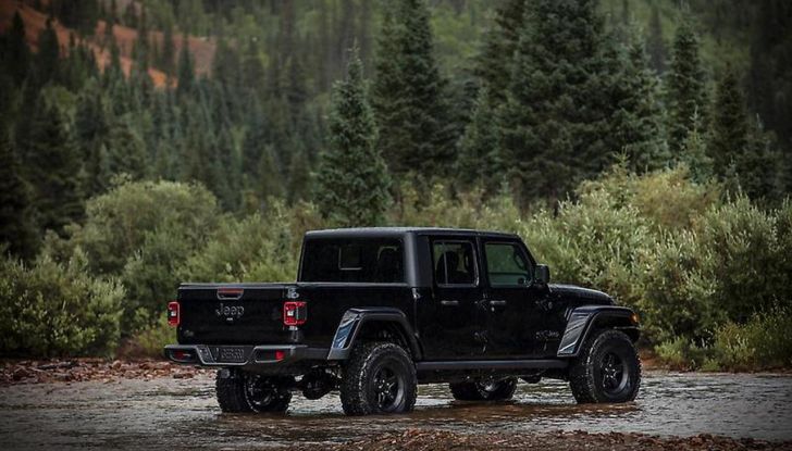 Jeep Gladiator 2024: il pick-up si aggiorna con l’arrivo del nuovo restyling - Foto 96 di 103