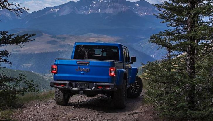 Jeep Gladiator 2024: il pick-up si aggiorna con l’arrivo del nuovo restyling - Foto 59 di 103