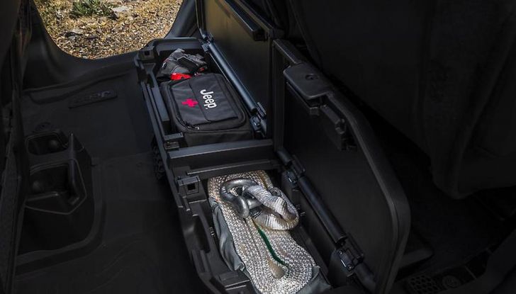 Jeep Gladiator 2024: il pick-up si aggiorna con l’arrivo del nuovo restyling - Foto 85 di 103