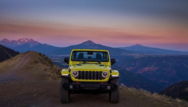 Jeep Gladiator 2024: il pick-up si aggiorna con l’arrivo del nuovo restyling - Foto 21 di 103
