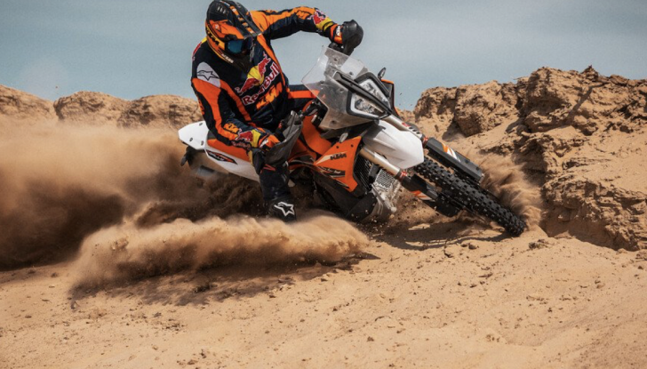 KTM 690 Adventure R: avvistato il primo prototipo della nuova enduro - Foto 3 di 8